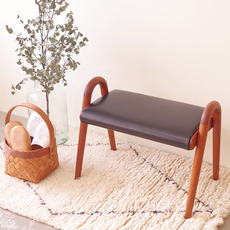 Vilhelm Lauritzen / Stool in teak をアップしました