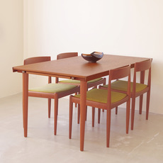【張替&生地代込】Kai Kristiansen/Dining table with 4chairs をアップしました