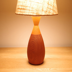 Table lamp in solid teak をアップしました