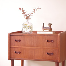 Chest of 2drawers in teak をアップしました