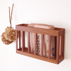 Wall magazine rack in teak をアップしました