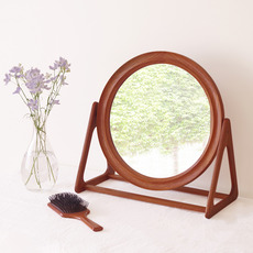 Pedersen&Hansen / Circular standing mirror in teakをアップしました