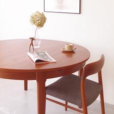 Round dining table with extra 2leaves in teakをアップしました