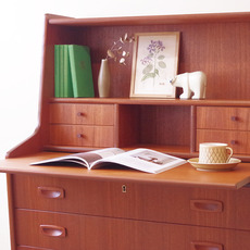Hanbjerg Mobler/Bureau with drawers&mirror in teak をアップしました