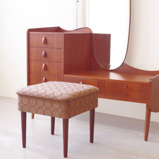Stool with storage (mina perhonen) をアップしました