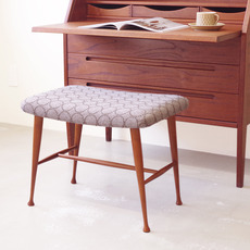 Stool in beech (Kvadrat × mina perhonen) をアップしました