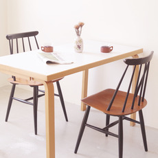 Alvar Aalto / Artek table 80A (white) をアップしました