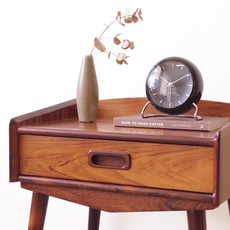 Uhrhoj Mobelfabrik / Bed side chest in rosewood をアップしました