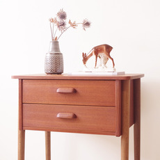Olholm mobelfabrik/Bed side chest in teak and oak をアップしました