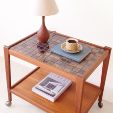 Tile-top Trolley in teak をアップしました