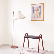 【張替後お渡し】Vilhelm Lauritzen / Stool in teak をアップしました