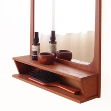 Aarhus Glasimport / Medium mirror with shelf をアップしました
