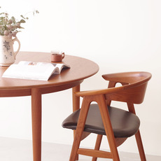 Skovmand & Andersen / Round dining table with 1ex. をアップしました