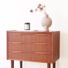 Chest of 3drawers in teak をアップしました