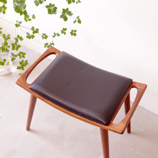 Aarflot Mobler / Stool in teak をアップしました