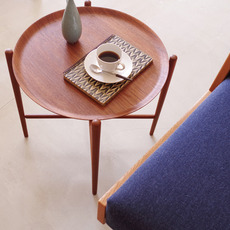 Folding tray table in teak をアップしました