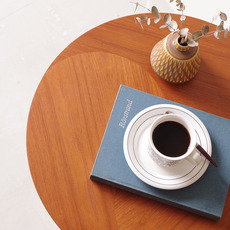 Holger Georg Jensen / Round coffee table in teak をアップしました
