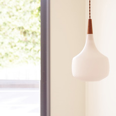 Holmegaard / Pendant lamp in glass & teak をアップしました