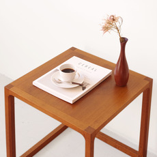 Kai Kristiansen / Cube side table in oak をアップしました