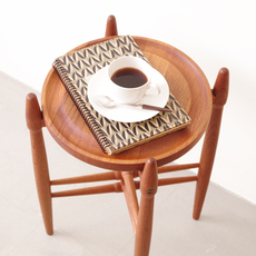 Poul Hundevad/Reversible tray table in solid teakをアップしました