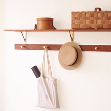 Large wall mounted coat rack with shelf をアップしました