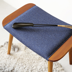 Laurids Lonborg / Shoehorn in steel and rattan をアップしました