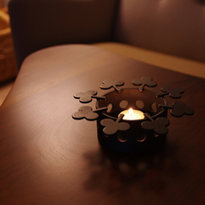 Bertil Vallien/Wrought iron tealight candle holder をアップしました