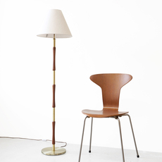 Floor lamp with telescopic in teak & brass をアップしました