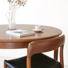 N. O. Moller/Round dining table with 1ex. in teak をアップしました