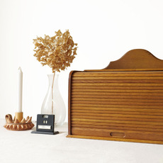 Small cabinet with tambour door in oak をアップしました