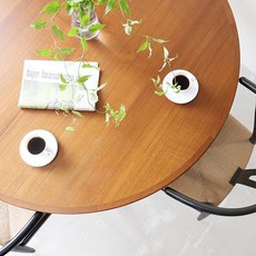 Borge Mogensen / Round dining table をアップしました