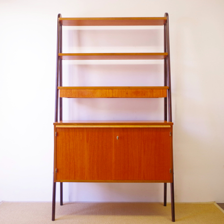 こまものと北欧家具の店 Salut / Booshelf with writing board こまものと北欧家具の店 Salut / Booshelf with writing board