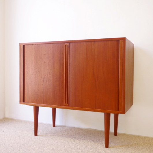 こまものと北欧家具の店 Salut / Kai Kristiansen / Cabinet