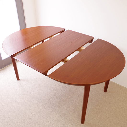 こまものと北欧家具の店 Salut / Gudme Mobelfabrik / Round table