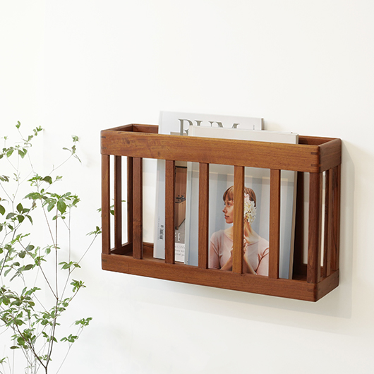 こまものと北欧家具の店 Salut / Wall magazine rack in teak