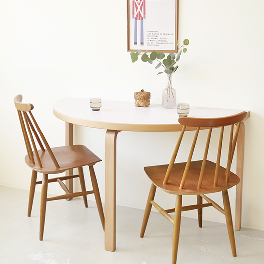 Artek テーブル 95 半円 Alvar Aalto ホワイトラミネート artek (アルテック) テーブル 95 W120×D60×H72cm 半円形