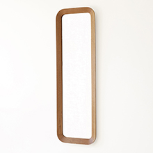 Glas&Tra / Large mirror in solid oak