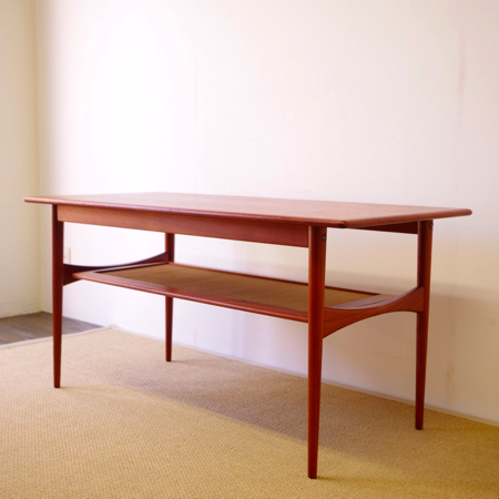 こまものと北欧家具の店 Salut / Peter Hvidt & Orla M. Nielsen こまものと北欧家具の店 Salut / Peter Hvidt & Orla M. Nielsen
