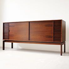 Bang&Olufsen / Sideboard in stereo speakers