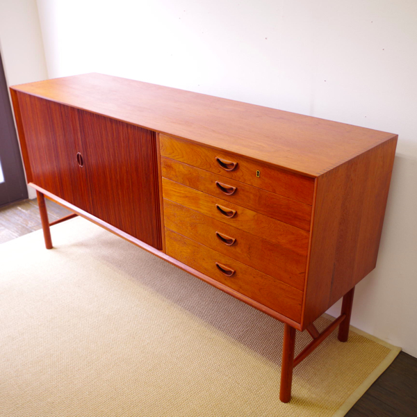 こまものと北欧家具の店 Salut / Peter Hvidt&Orla M.Nielsen